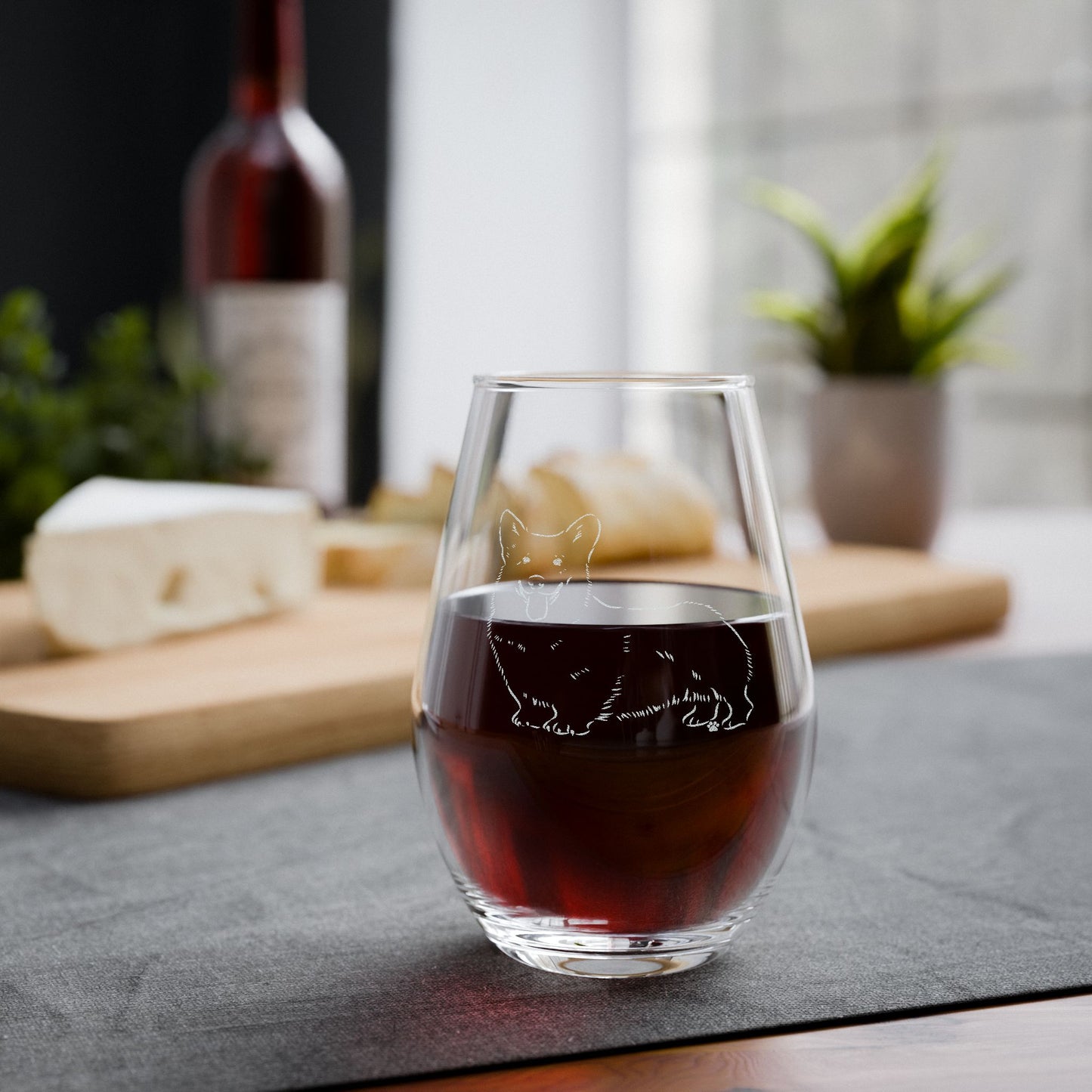 Corgi Sketch and Serve Engraved Stemless Wineglass