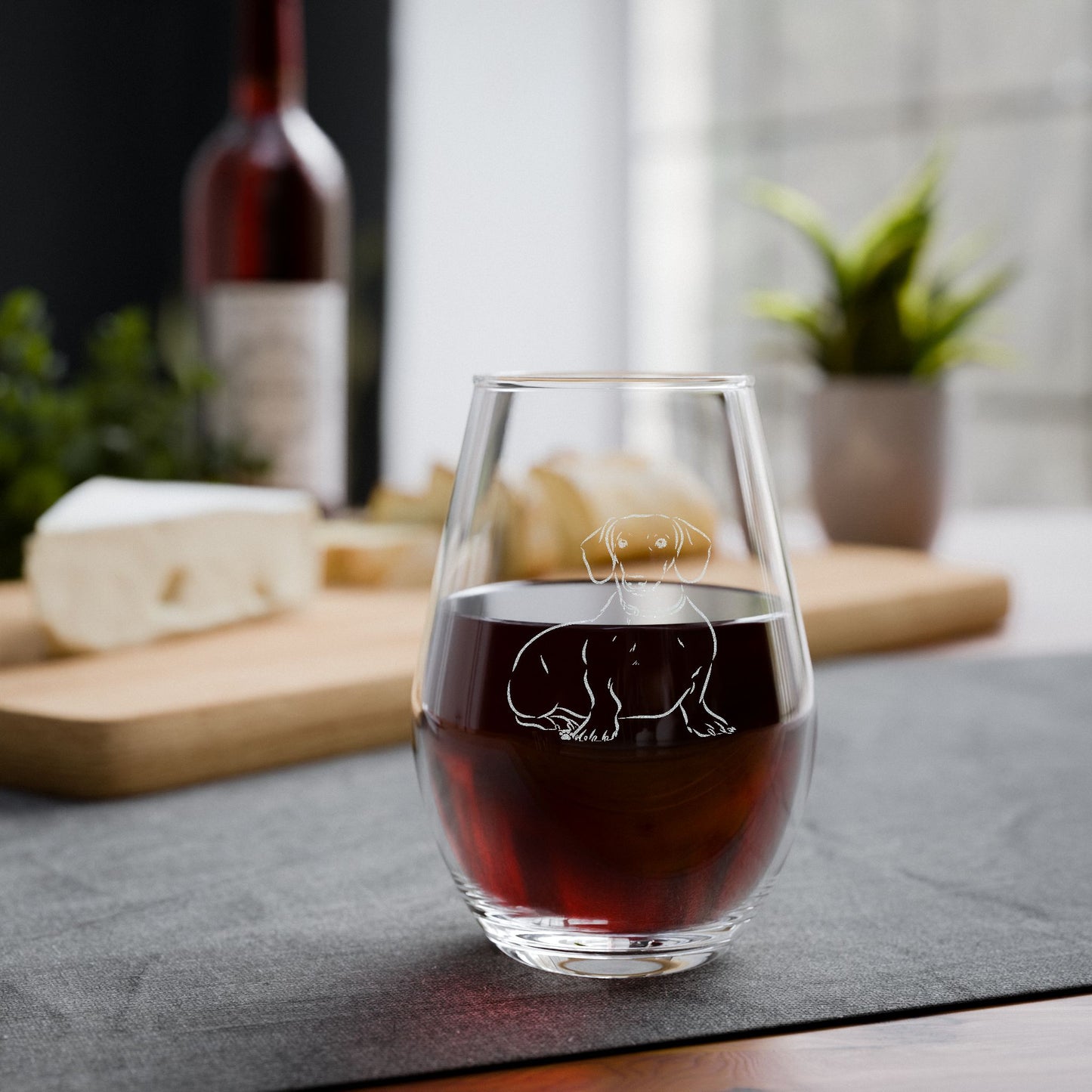 Smooth Dachshund Sketch and Serve Engraved Stemless Wineglass