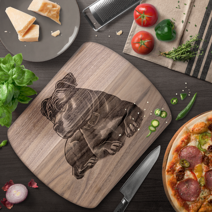 Pitbull_Hardwood_cutting_board_Dark_Rounded_H_Lifestyle_Mockup.png_16050987